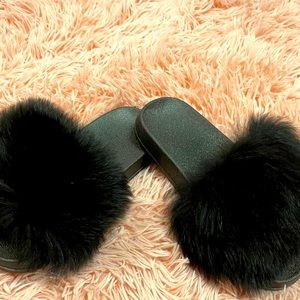 Black Fur Slides Size 6